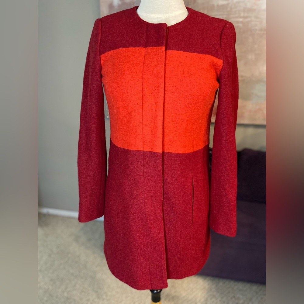 BCBG Paris Jacket Colour Block Red‎ & Plum with hidden buttons size 0